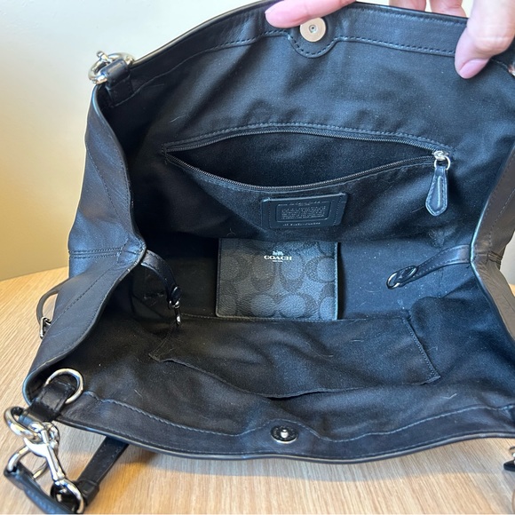 Coach Lexy Shoulder Bag - Picture 2 of 3